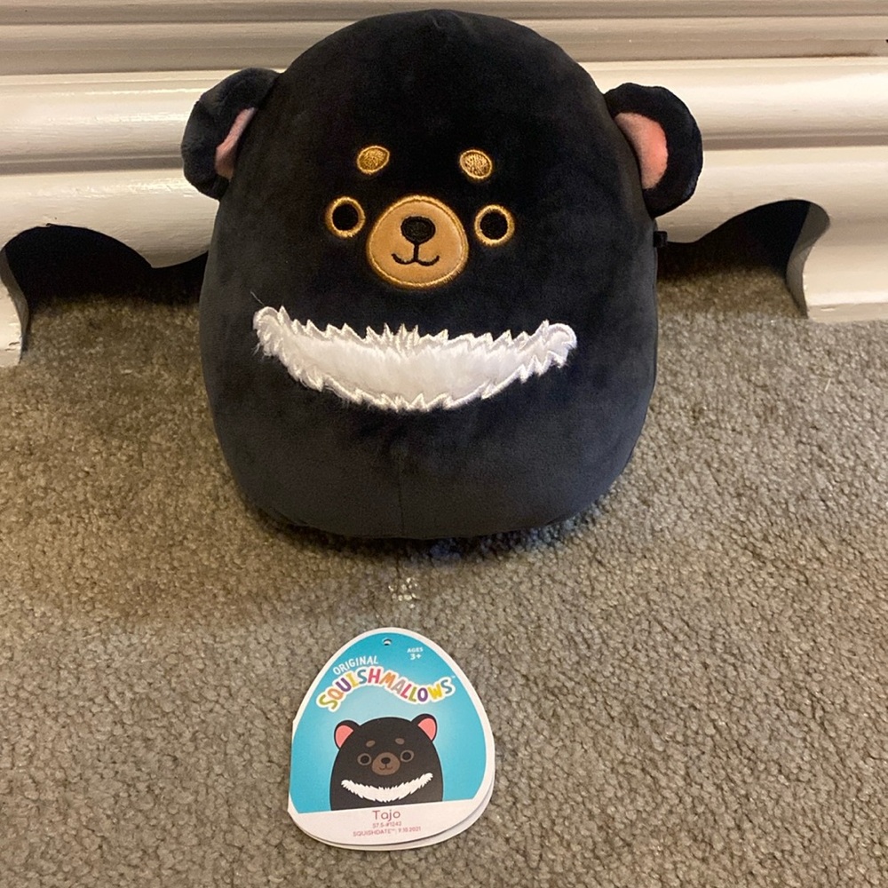 Tasmanian devil squishmallow